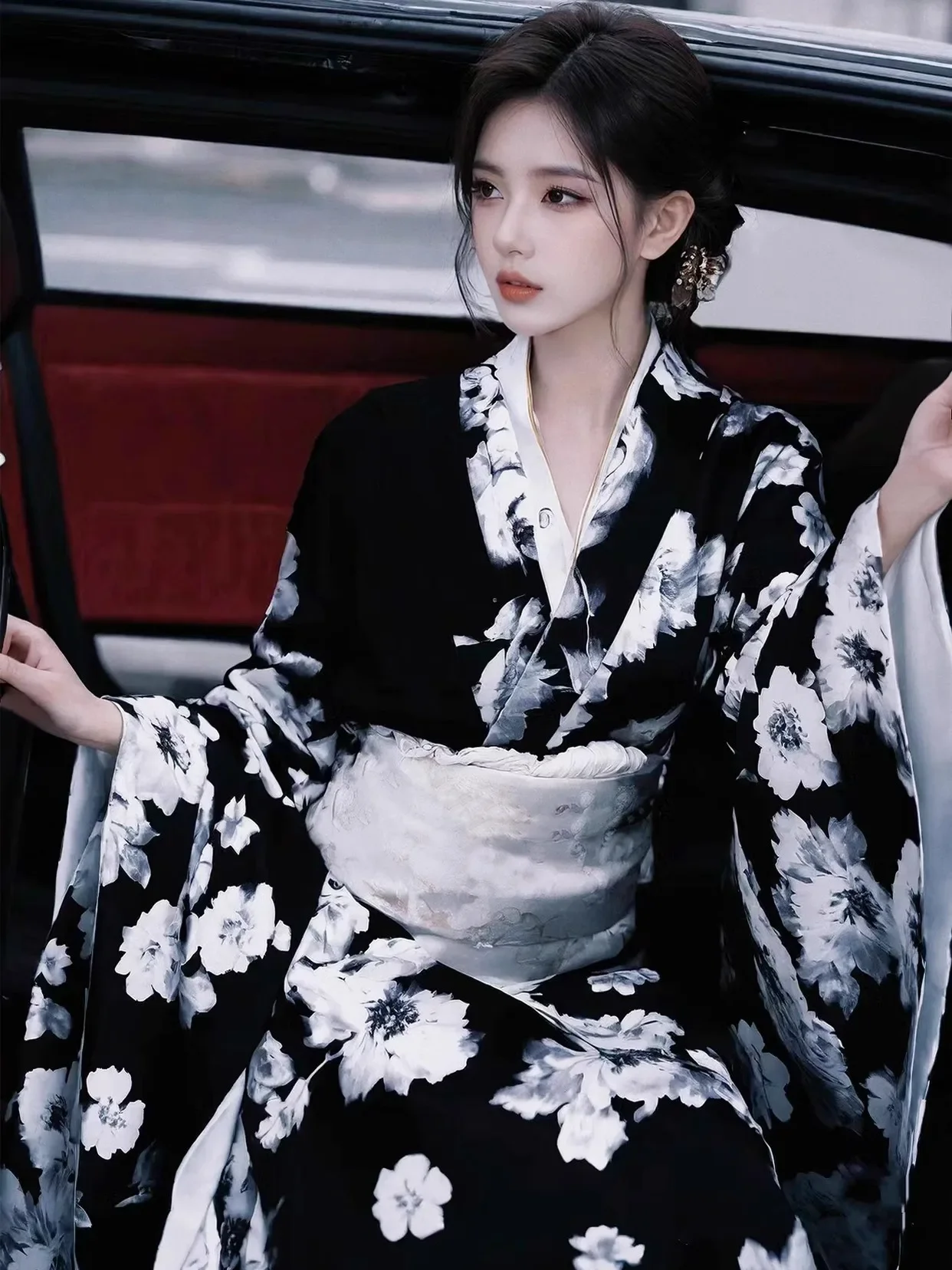 Modified Kimono Yakuza Formal Black and White Color Photography/Performing Dress Cosplay Costume
Modified Kimono Yakuza Formal Black and White Color Photography/Performing Dress Cosplay Costume
