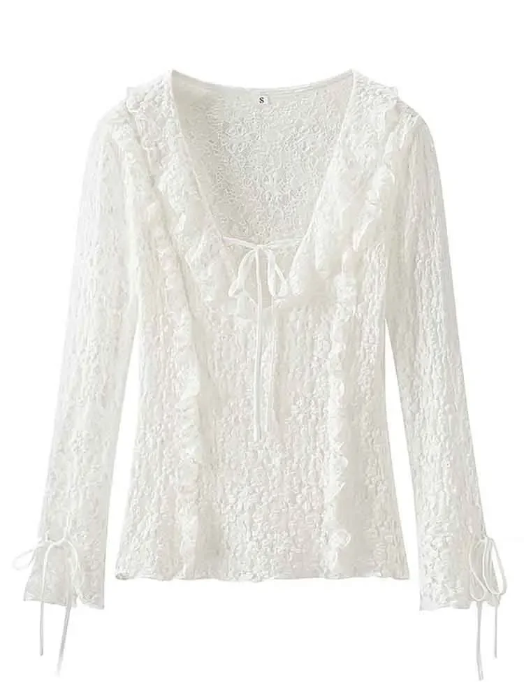 European style new women's fashion versatile temperament ruffle slim lace layered long-sleeved shirt
European style new women's fashion versatile temperament ruffle slim lace layered long-sleeved shirt
