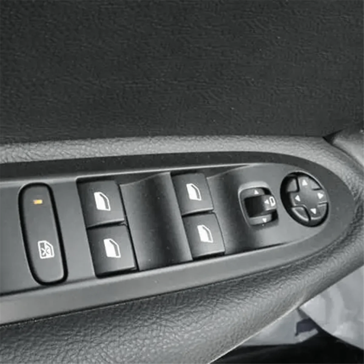 Left Power Window Regulator Switch Control Button 98068844ZD for Citroen C4L 2012-2016 LHD Master Window Lift Switch
Left Power Window Regulator Switch Control Button 98068844ZD for Citroen C4L 2012-2016 LHD Master Window Lift Switch