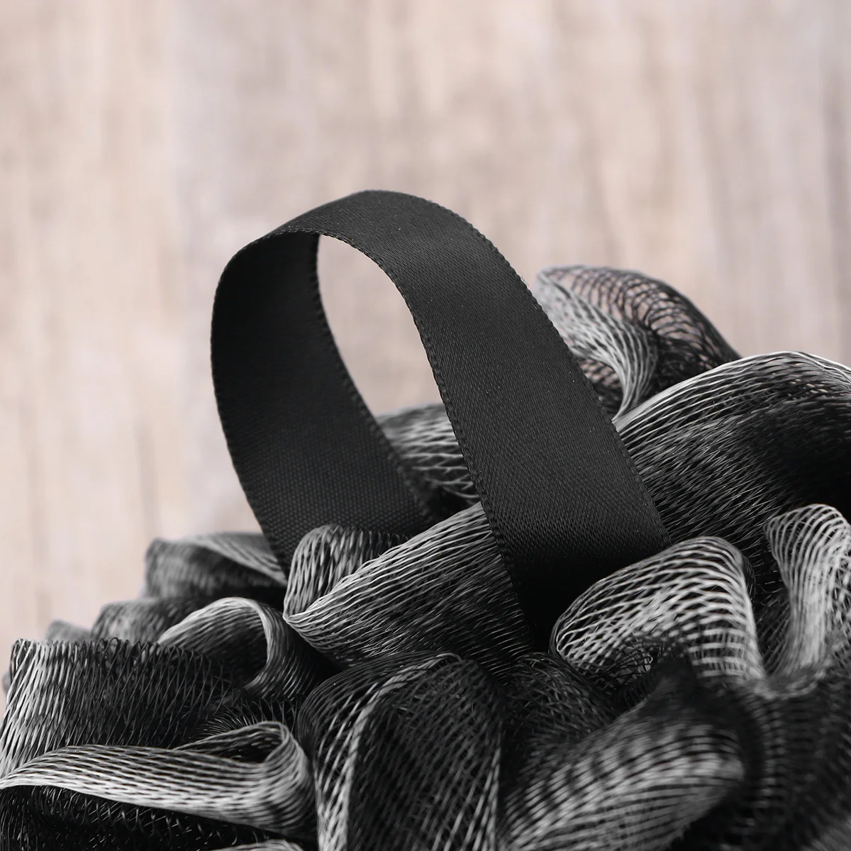 3Pcs Shower Sponge Mesh Pouf Gentle Exfoliating Body Scrubber Eco-Friendly Pe Material Shower Ball Bath Ball Bath Sponge
3Pcs Shower Sponge Mesh Pouf Gentle Exfoliating Body Scrubber Eco-Friendly Pe Material Shower Ball Bath Ball Bath Sponge