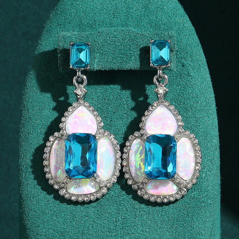 Vintage White Opal Drop Earrings Pendant Blue Crystal New High Brand Design Silver Color Jewelry Women Party Antique Accessories
Vintage White Opal Drop Earrings Pendant Blue Crystal New High Brand Design Silver Color Jewelry Women Party Antique Accessories