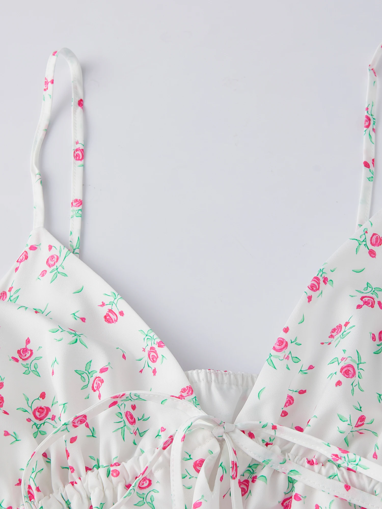 Women s Sleeveless Night Summer Floral Print Backless V-Neck Mini Night Dress Lightweight Sleep Dress Cute Sleepwear for a
Women s Sleeveless Night Summer Floral Print Backless V-Neck Mini Night Dress Lightweight Sleep Dress Cute Sleepwear for a