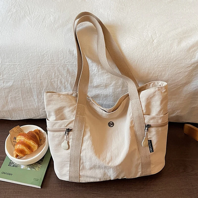 Canvas Zipper Shoulder Bag,Women Low-Saturation Color Office Commute Everyday Handbag,Lightweight Fabric Casual Tote Bag
Canvas Zipper Shoulder Bag,Women Low-Saturation Color Office Commute Everyday Handbag,Lightweight Fabric Casual Tote Bag