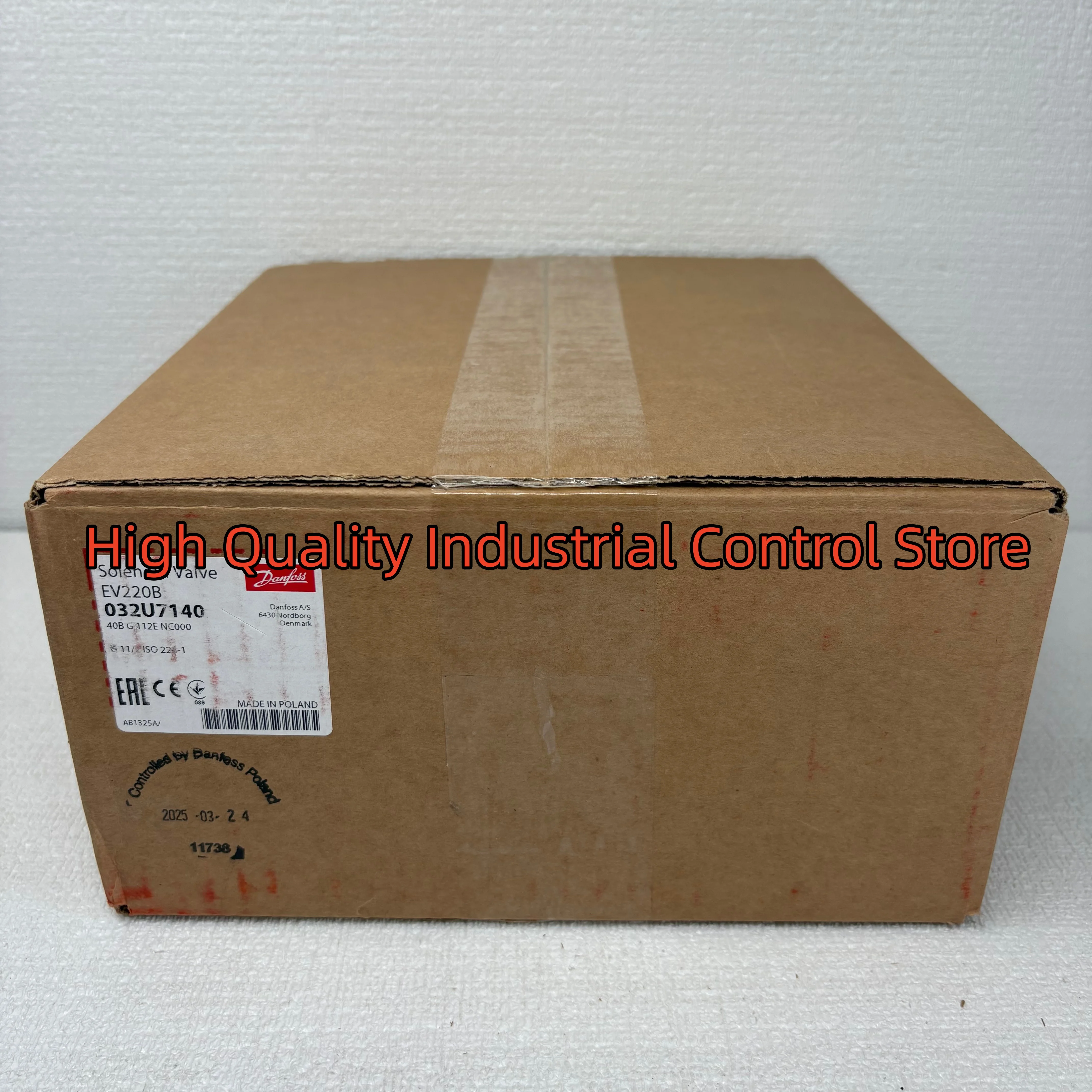 New Electromagnetic valve 032U7140 EV220B original
New Electromagnetic valve 032U7140 EV220B original