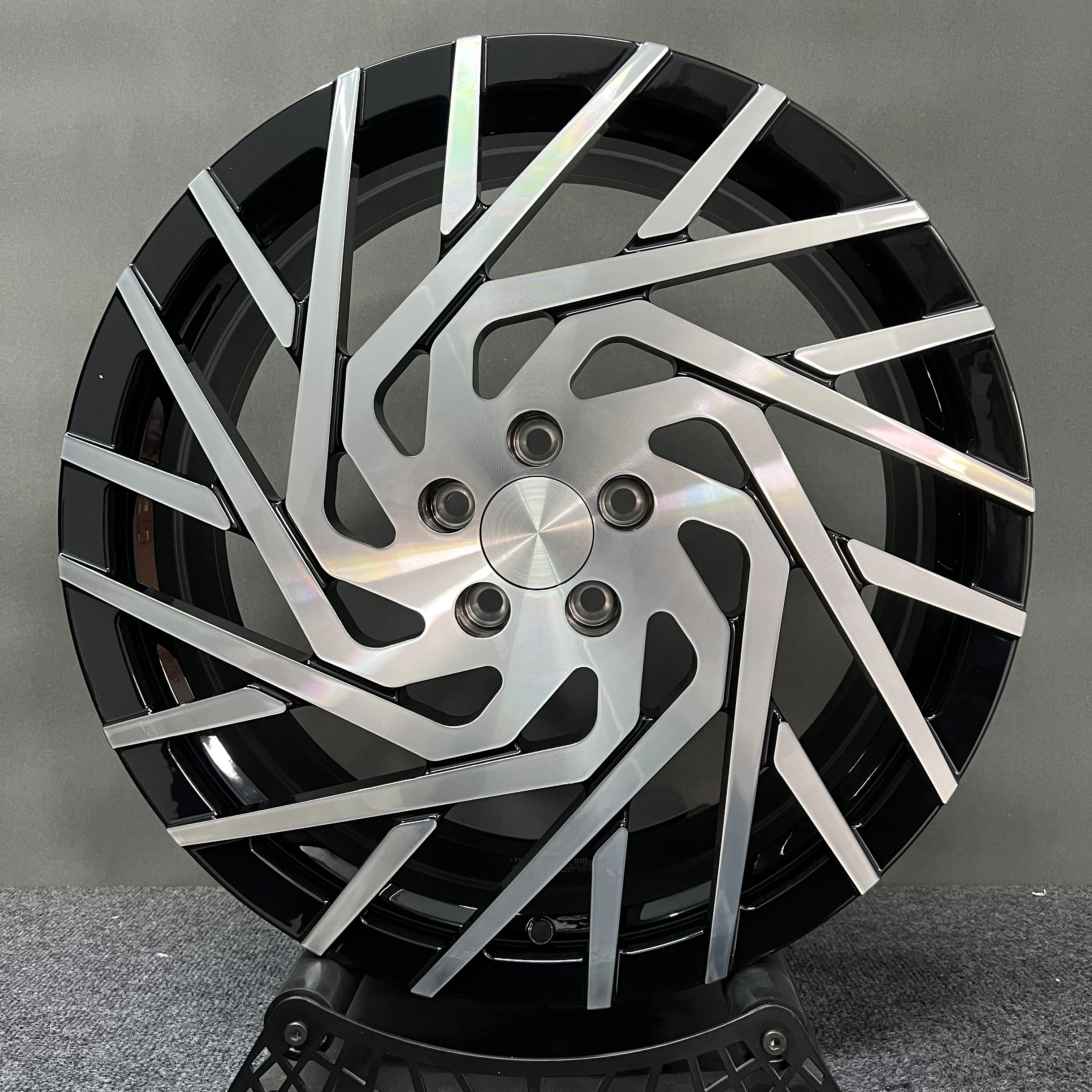 High end private customization 16-24 Inch Gloss Black Forged Wheels, 5x112 PCD High Quality Aluminum Alloy Auto Rims
High end private customization 16-24 Inch Gloss Black Forged Wheels, 5x112 PCD High Quality Aluminum Alloy Auto Rims