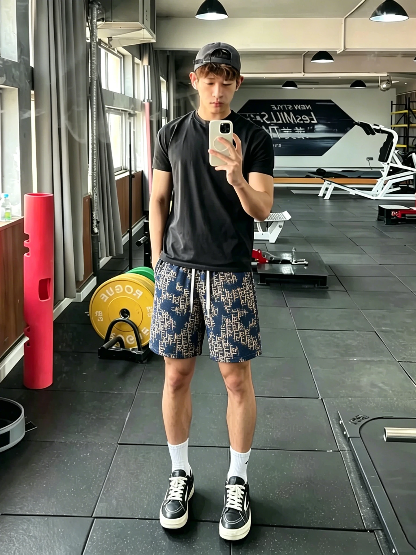 Blue Dyed Letter Print Shorts Men's Summer Fitness Sports American Style Four-Five Shorts Loose Elastic Waist Casual Shorts
Blue Dyed Letter Print Shorts Men's Summer Fitness Sports American Style Four-Five Shorts Loose Elastic Waist Casual Shorts