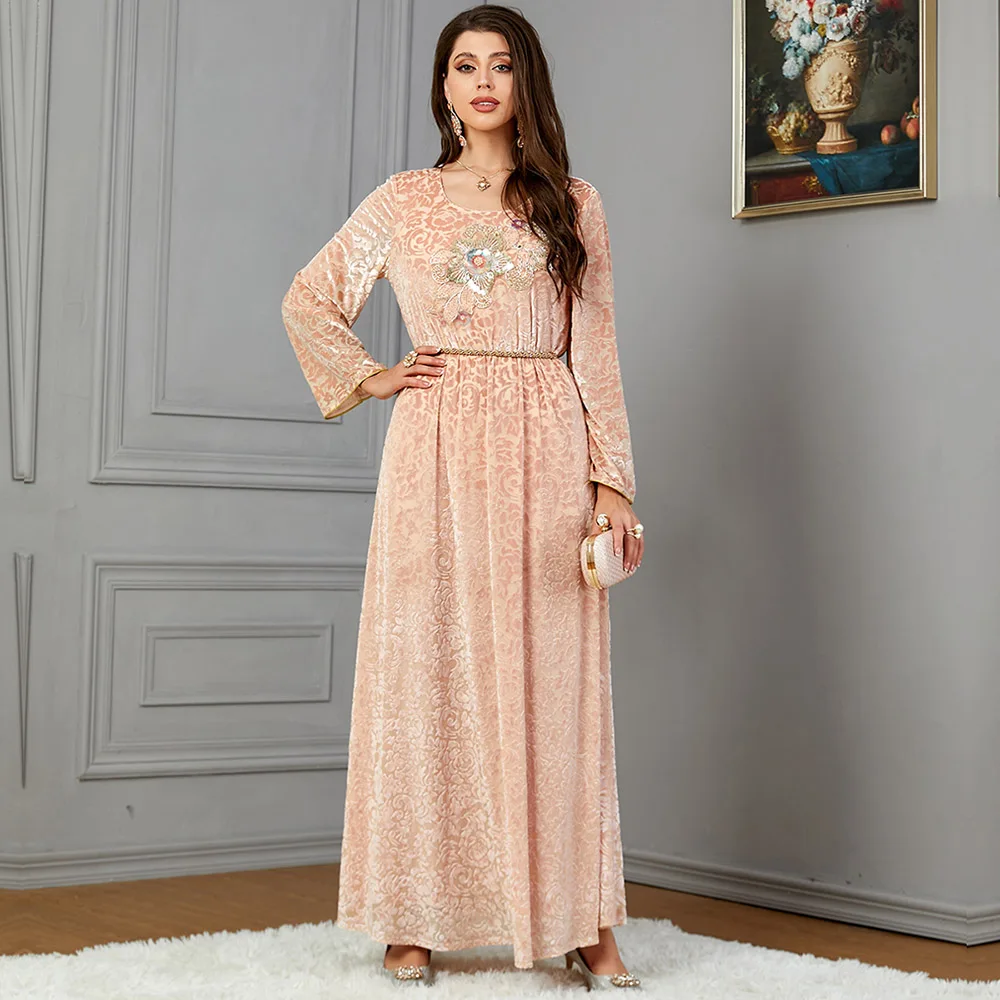 Middle East Dubai Fashion Women's Evening Dress 2023 New Long Sleeve Velvet Floral Pink Arab Robe Autumn Winter Party Clothing
Middle East Dubai Fashion Women's Evening Dress 2023 New Long Sleeve Velvet Floral Pink Arab Robe Autumn Winter Party Clothing