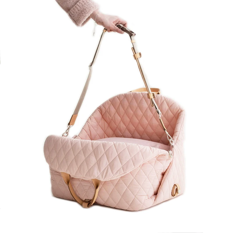Dog Carrier Handbag Luxury Car Seat Pet Travel Bed for Small Dogs Cat Portable Washable Puppy Carrier Tote Safety Pet Booster
Dog Carrier Handbag Luxury Car Seat Pet Travel Bed for Small Dogs Cat Portable Washable Puppy Carrier Tote Safety Pet Booster