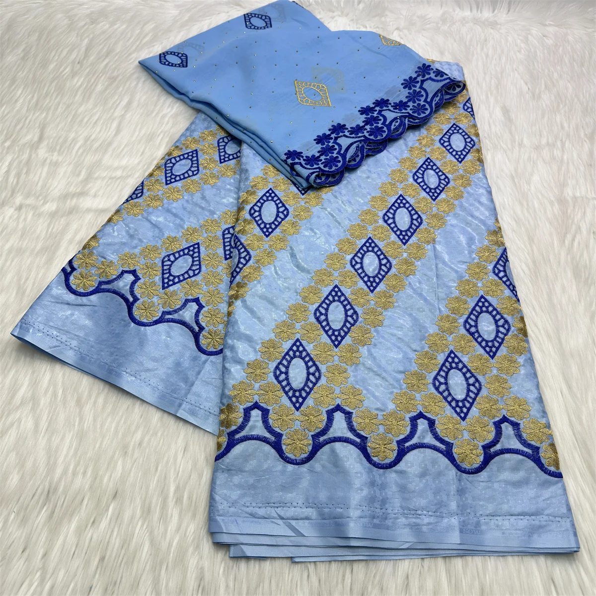 Good Quality 5yards African Bazin Riche Fabric with 2yards Chiffon Fabric for Carft Nigerian Embroidery Cotton Bazin Z5-510-2
Good Quality 5yards African Bazin Riche Fabric with 2yards Chiffon Fabric for Carft Nigerian Embroidery Cotton Bazin Z5-510-2