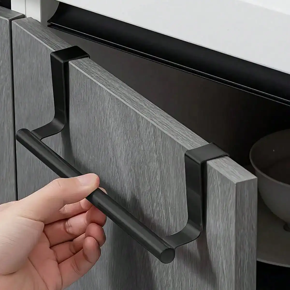 1 Piece of Stainless Steel Non Perforated Retractable Towel Rack, Kitchen Cabinet Door Back Type Cloth Hanger
1 Piece of Stainless Steel Non Perforated Retractable Towel Rack, Kitchen Cabinet Door Back Type Cloth Hanger