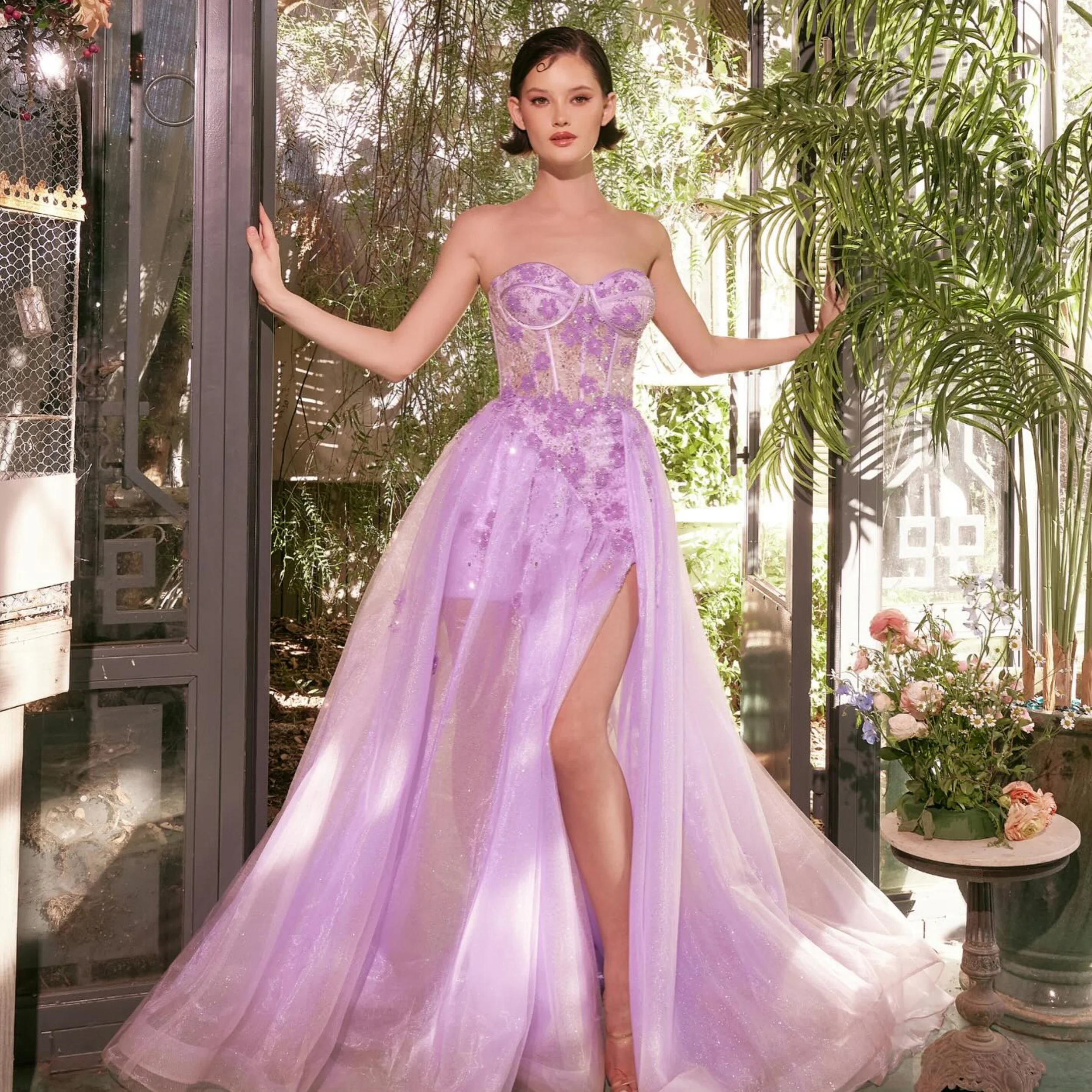 Linda Customized Prom Dresses for Women Illusion Purple Flowers Appliques Prom Party Gowns Sleevless Slit Vestidos de Soriee
Linda Customized Prom Dresses for Women Illusion Purple Flowers Appliques Prom Party Gowns Sleevless Slit Vestidos de Soriee