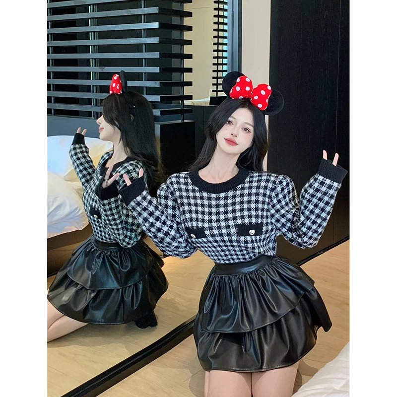 Women's Fashion New Style Vintage Plaid Bubble Sleeves Loose Versatile Sweater Comfortable Temperament Autumn Green Sweet Blouse
Women's Fashion New Style Vintage Plaid Bubble Sleeves Loose Versatile Sweater Comfortable Temperament Autumn Green Sweet Blouse