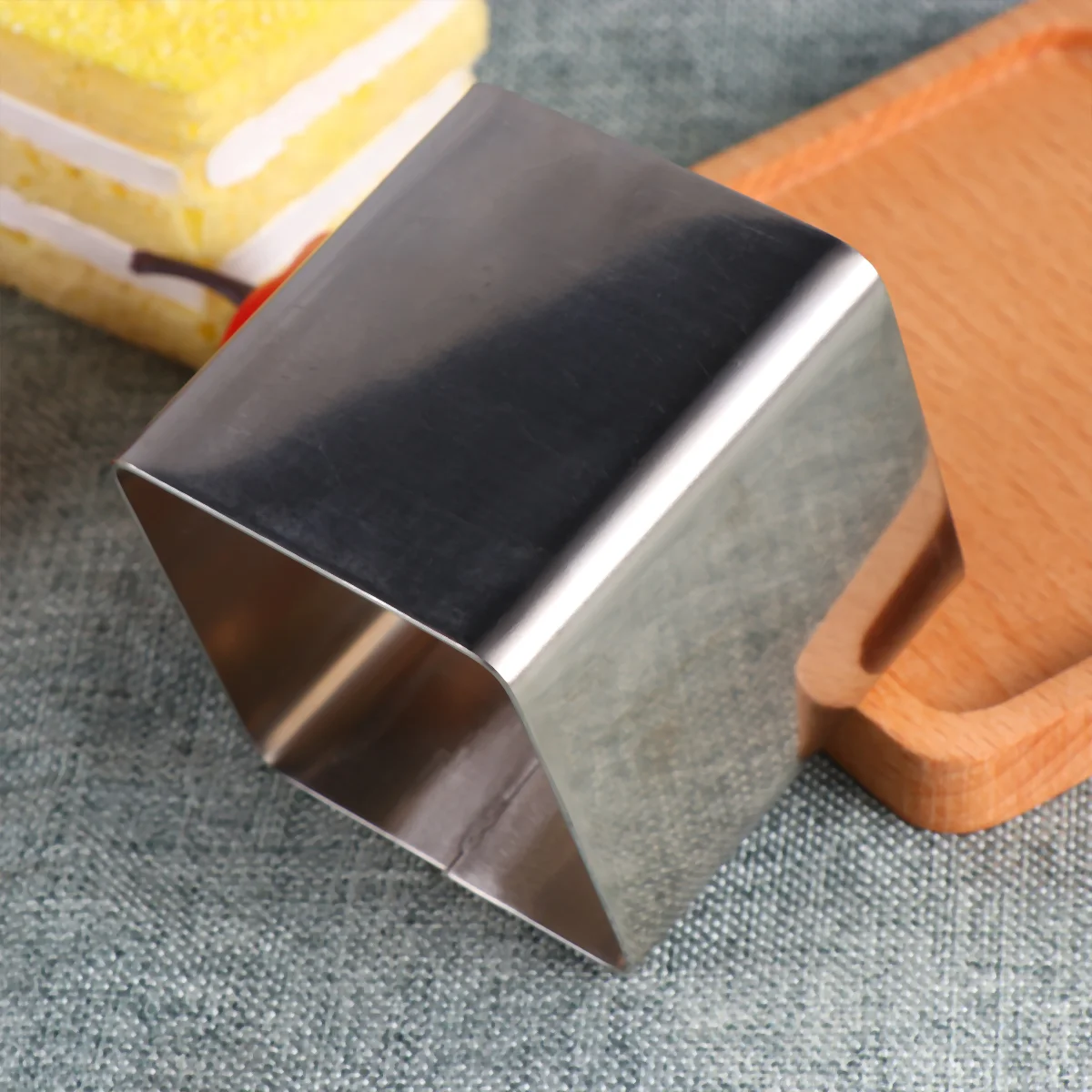 Stainless Steel Cake Ring Cupcake Cookie Mould Mousse Cutting Machine Oval Cutters Baking
Stainless Steel Cake Ring Cupcake Cookie Mould Mousse Cutting Machine Oval Cutters Baking
