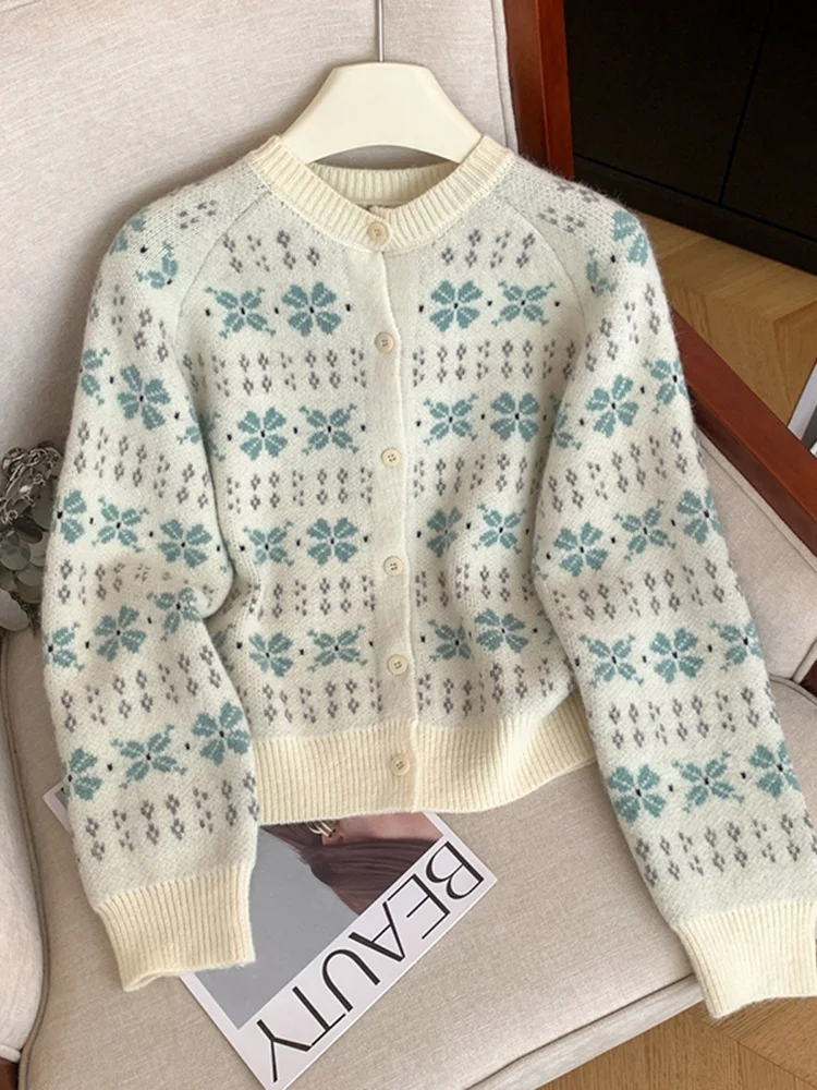 Retro Fair Isle Knitted Sweater Coat Women's Winter round Ne Button Knitted Outerwear Autumn Winter New Sle Casual Comfor...
Retro Fair Isle Knitted Sweater Coat Women's Winter round Ne Button Knitted Outerwear Autumn Winter New Sle Casual Comfor...