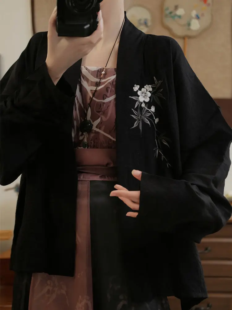 Autumn New Chinese Style Traditional Hanfu Women Improved Hanfu Dress Set Embroidery Kimono Style Oriental Dress Cosplay Wear
Autumn New Chinese Style Traditional Hanfu Women Improved Hanfu Dress Set Embroidery Kimono Style Oriental Dress Cosplay Wear