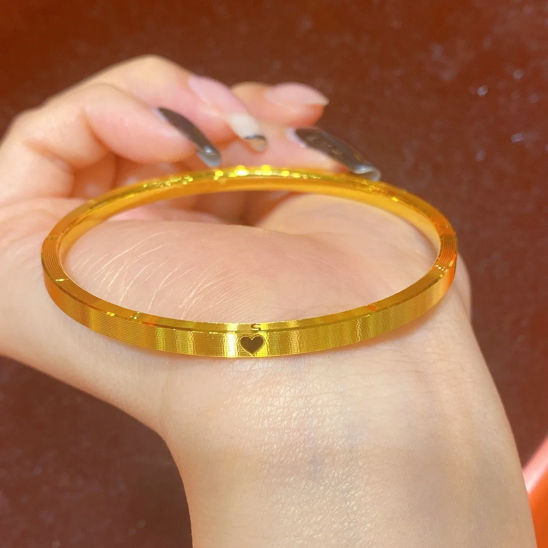 Luxury jewelry 9999 24K real gold bracelet 520 clock CNC car flower love annual ring bracelet
Luxury jewelry 9999 24K real gold bracelet 520 clock CNC car flower love annual ring bracelet