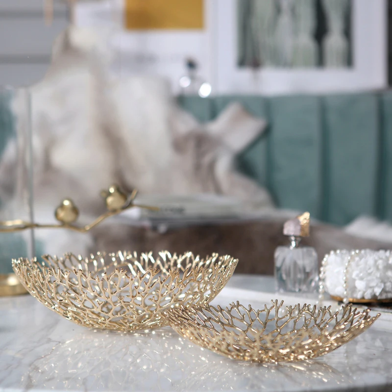 Modern Gold Metal Coral Shape Fruit Tray Tray Fruit Tray Snack Candy Storage Tray Living Room Table Decoration Ornaments
Modern Gold Metal Coral Shape Fruit Tray Tray Fruit Tray Snack Candy Storage Tray Living Room Table Decoration Ornaments
