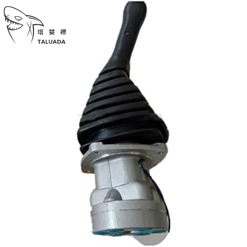 Джойстик для экскаваторов Komatsu PC200-8, PC200-7, PC200-6, PC300-8
Джойстик для экскаваторов Komatsu PC200-8, PC200-7, PC200-6, PC300-8