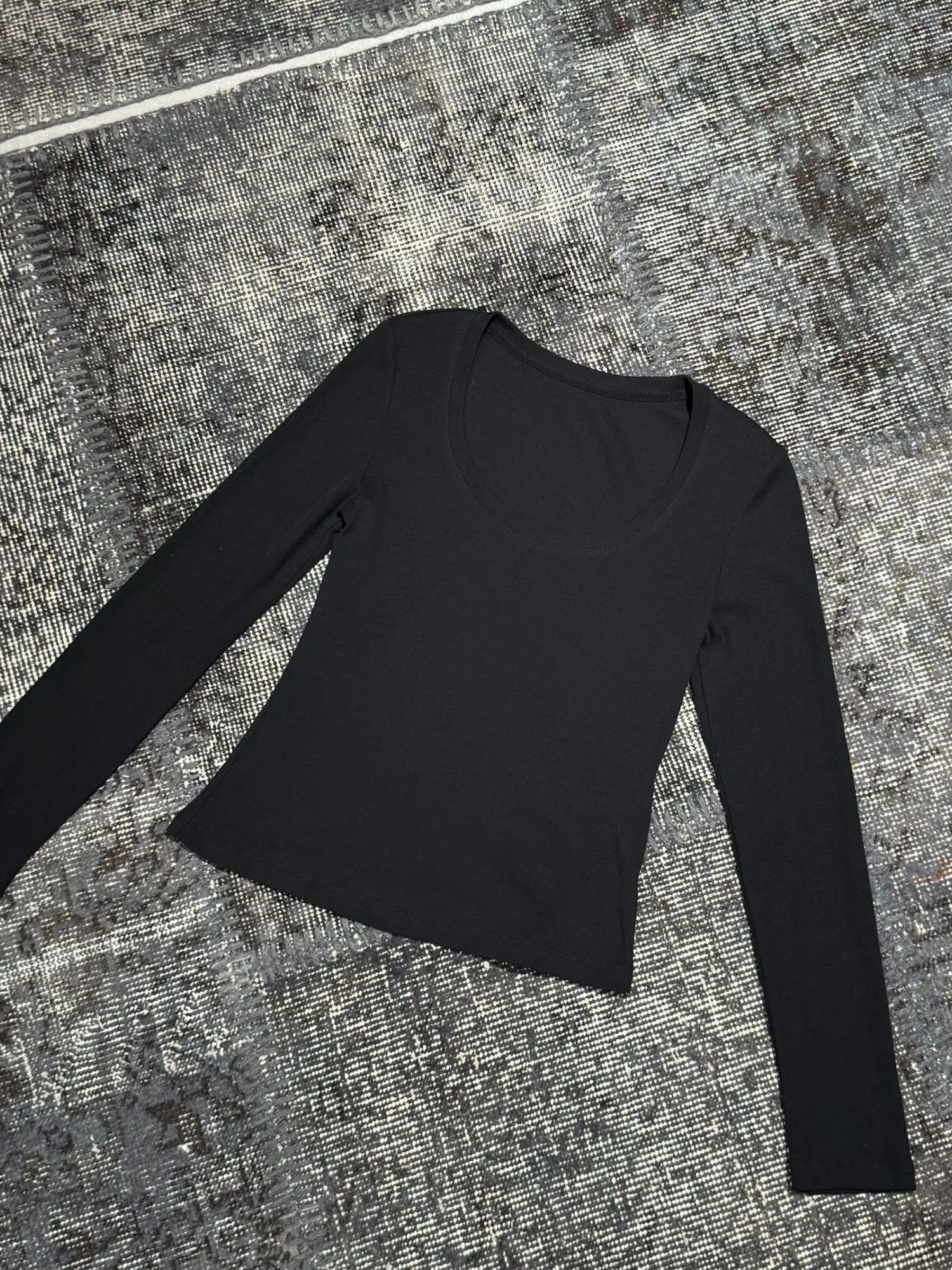 Женская базовая рубашка AW Wang Na Na из чистого хлопка с длинным рукавом, большим воротником, приталенного кроя, осенне-зимняя, модная, простой дизайн
Женская базовая рубашка AW Wang Na Na из чистого хлопка с длинным рукавом, большим воротником, приталенного кроя, осенне-зимняя, модная, простой дизайн