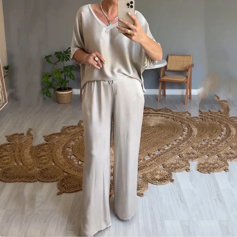 Elegant 2024 Satin Thin Two Piece Set Women Long Sleeve V-Neck Blouse Tops&Pockets Pants Outfits Chic Draped Solid Commuter Suit
Elegant 2024 Satin Thin Two Piece Set Women Long Sleeve V-Neck Blouse Tops&Pockets Pants Outfits Chic Draped Solid Commuter Suit