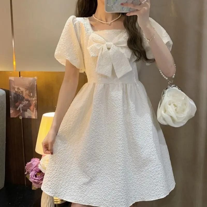 Women's New Style Design Niche High-end Square Collar White Bow Cake Dress
Women's New Style Design Niche High-end Square Collar White Bow Cake Dress