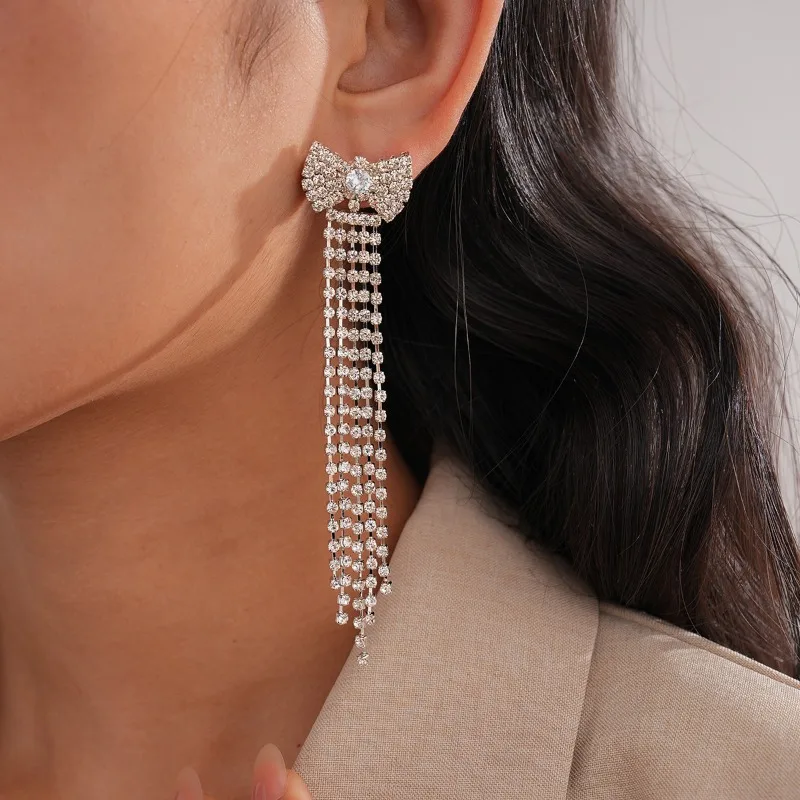 Sparkling Bowknot Tassel Drop Earrings Women Stylish Elegant Dangle Earring Trendy Fashion Jewelry Accessory Daily Casual Party
Sparkling Bowknot Tassel Drop Earrings Women Stylish Elegant Dangle Earring Trendy Fashion Jewelry Accessory Daily Casual Party