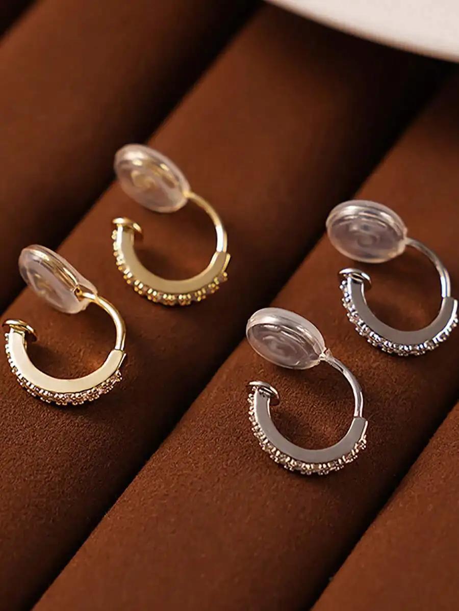 Hot SaleDelicate Cubic Zirconia Hoop Earrings, Simple Clip-On for Women, Non-Pierced Small Hoops
Hot SaleDelicate Cubic Zirconia Hoop Earrings, Simple Clip-On for Women, Non-Pierced Small Hoops