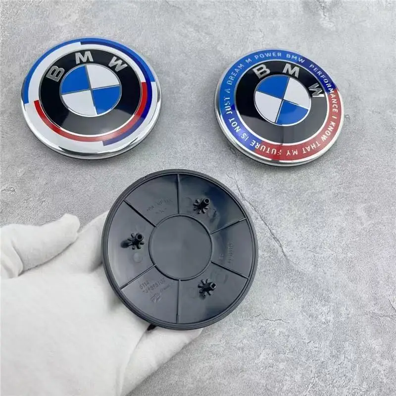 95mm is suitable for BMW's new 7 series front hood 3-pin ABS logo 740Li 735Li 760i front hood logo G12 G11 front logo badge.
95mm is suitable for BMW's new 7 series front hood 3-pin ABS logo 740Li 735Li 760i front hood logo G12 G11 front logo badge.