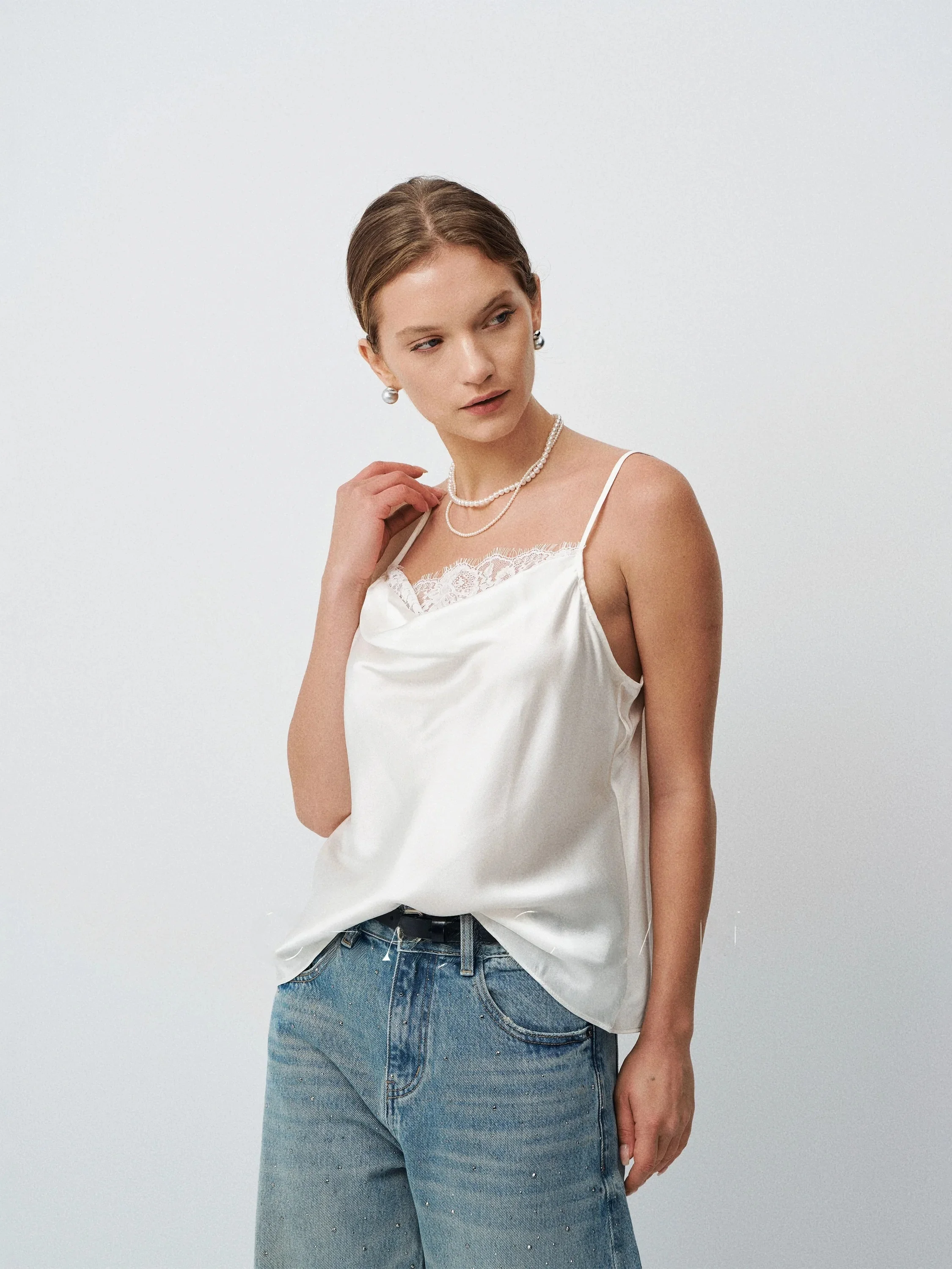 Dream Song Luxury 90% Silk 10% Spandex Breathable Romantic Casual Versatile Strapless Vest Women's Innerwear Top
Dream Song Luxury 90% Silk 10% Spandex Breathable Romantic Casual Versatile Strapless Vest Women's Innerwear Top