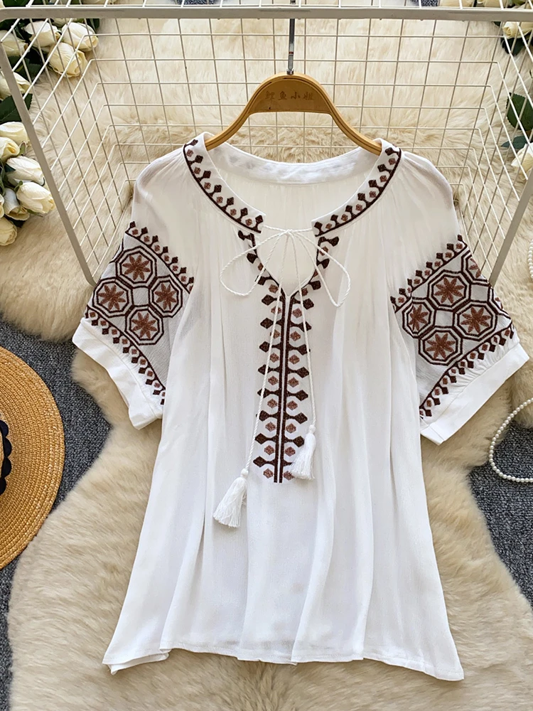 Women's Bohemian Blouse Summer French Heavy Embroidery Shirt Loose Fit Short Sleeve Tops with Fringe Trim Female Blusa BL412
Women's Bohemian Blouse Summer French Heavy Embroidery Shirt Loose Fit Short Sleeve Tops with Fringe Trim Female Blusa BL412