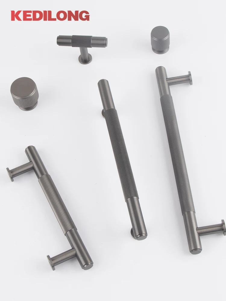 KEDLO European style light luxury Solid Brass Linear Pattern Cabinet handle Wardrobe Kitchen Cabinet Drawer Handle Gunmetal Pull
KEDLO European style light luxury Solid Brass Linear Pattern Cabinet handle Wardrobe Kitchen Cabinet Drawer Handle Gunmetal Pull