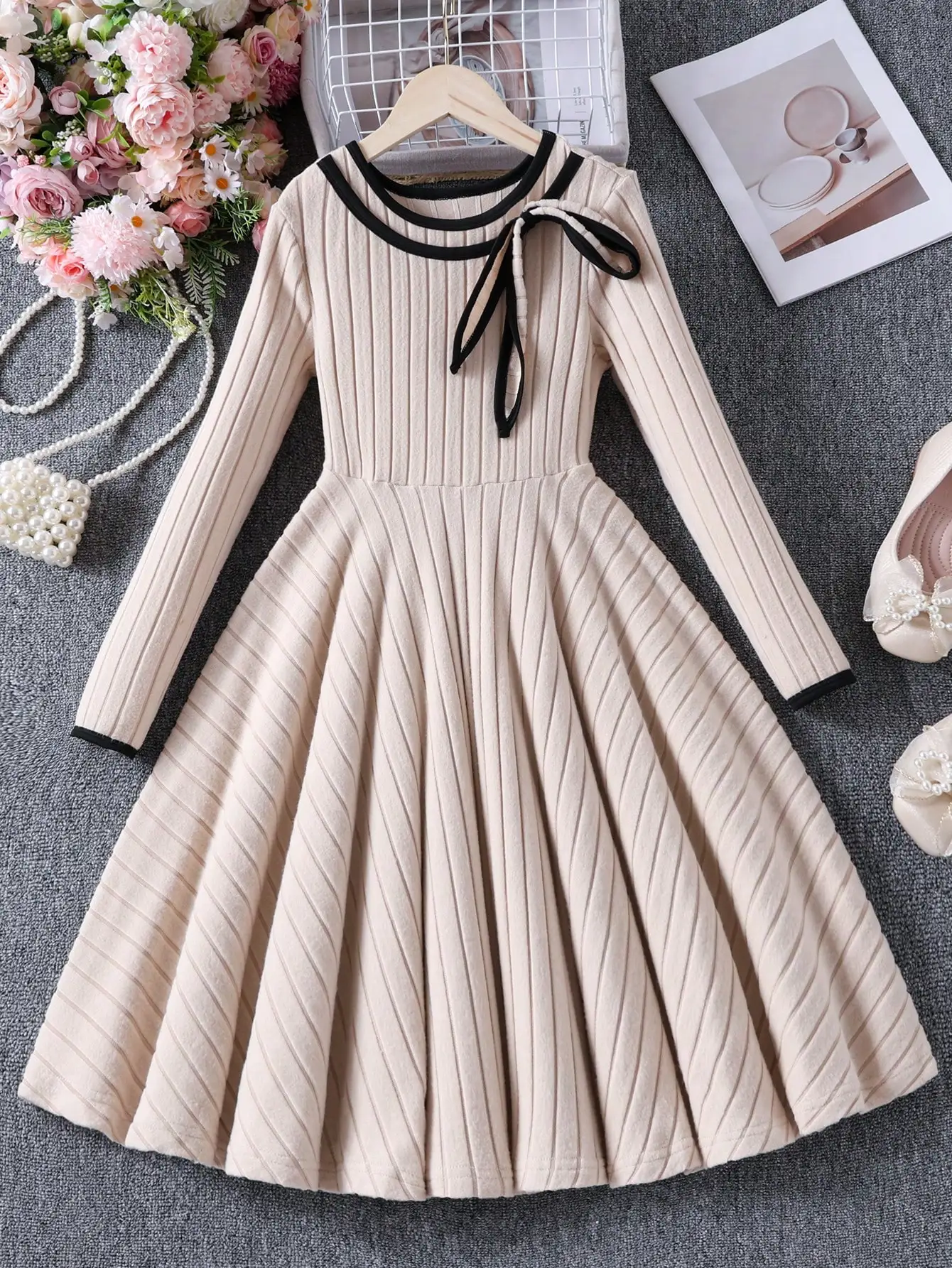 Elegant Bow Collar Long Sleeve Ribbed Knit A-Line Dress For Women
Elegant Bow Collar Long Sleeve Ribbed Knit A-Line Dress For Women
