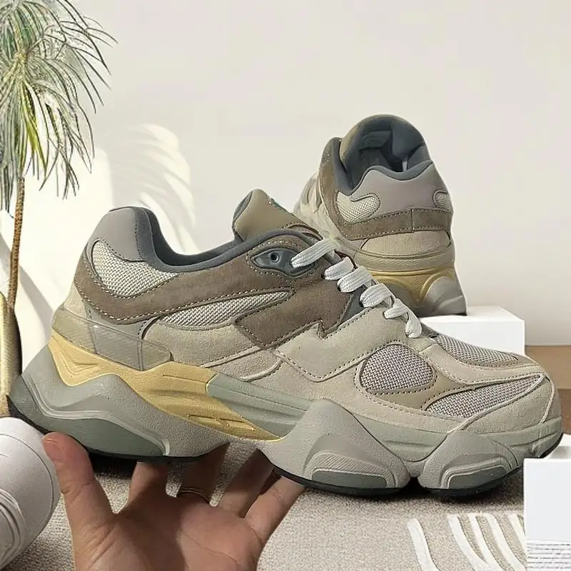 Summer hot selling women's shoes, breathable and wear-resistant thick soled sports shoes, 2024 new model
Summer hot selling women's shoes, breathable and wear-resistant thick soled sports shoes, 2024 new model