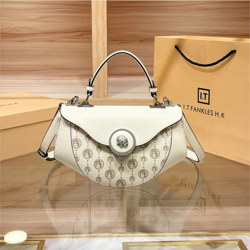Light luxury brand women's handbag 2025 new design, high-end feeling, spring and summer single shoulder crossbody bag, fashionab
Light luxury brand women's handbag 2025 new design, high-end feeling, spring and summer single shoulder crossbody bag, fashionab