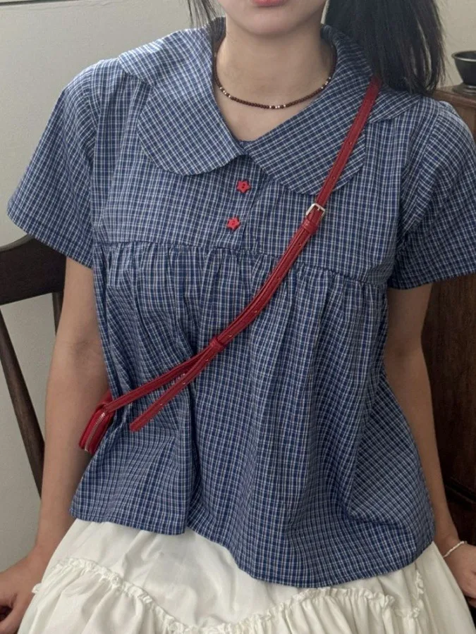 Sweet School Girl Style Plaid Shirt with Button Short Sleeve Doll Collar Women's Fashion Korean Style Polyester Fiber Summer Top
Sweet School Girl Style Plaid Shirt with Button Short Sleeve Doll Collar Women's Fashion Korean Style Polyester Fiber Summer Top