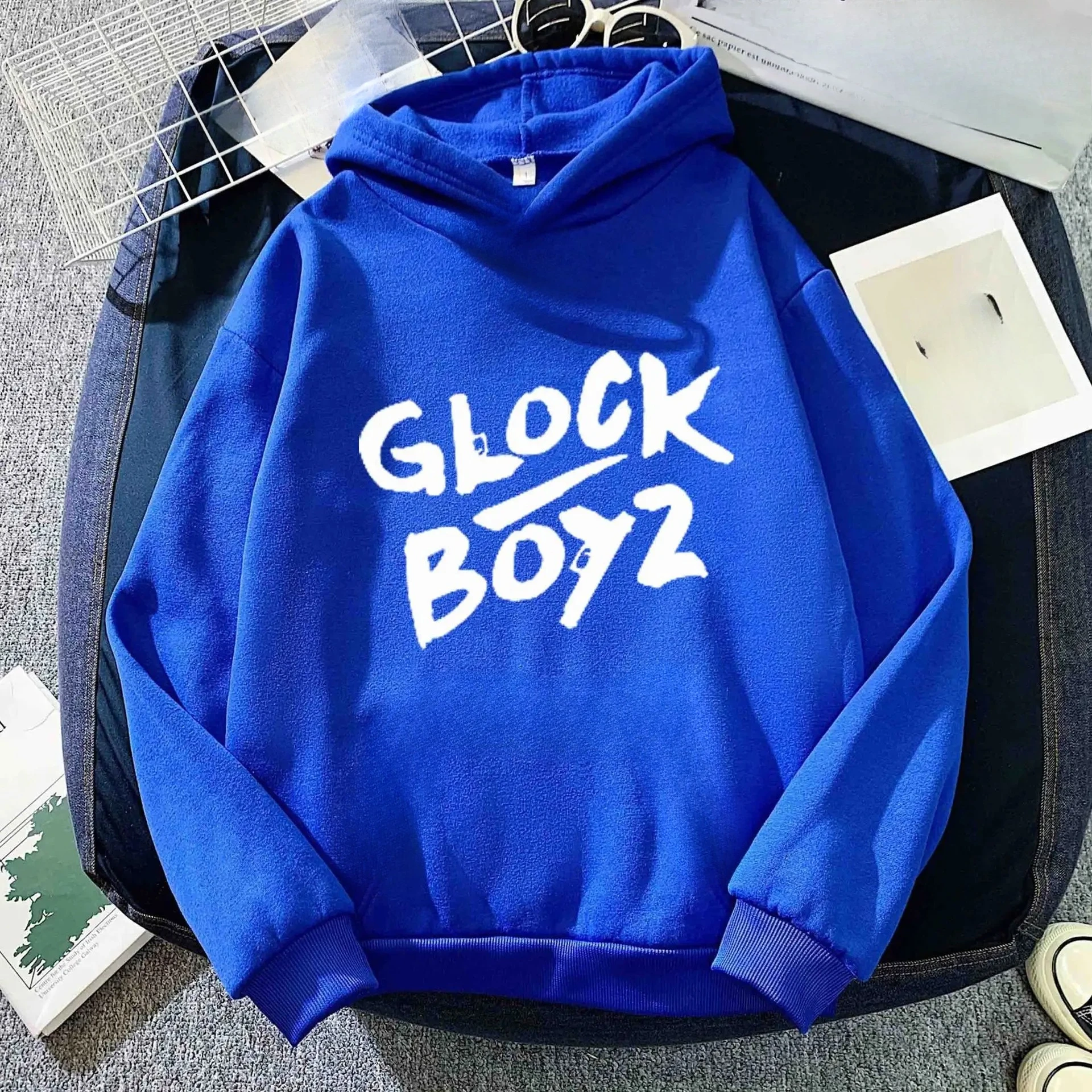 Сладкие и крутые толстовки с принтом английских букв. Милые девушки могут также контролировать атмосферу, пригодные для собраний.
Сладкие и крутые толстовки с принтом английских букв. Милые девушки могут также контролировать атмосферу, пригодные для собраний.