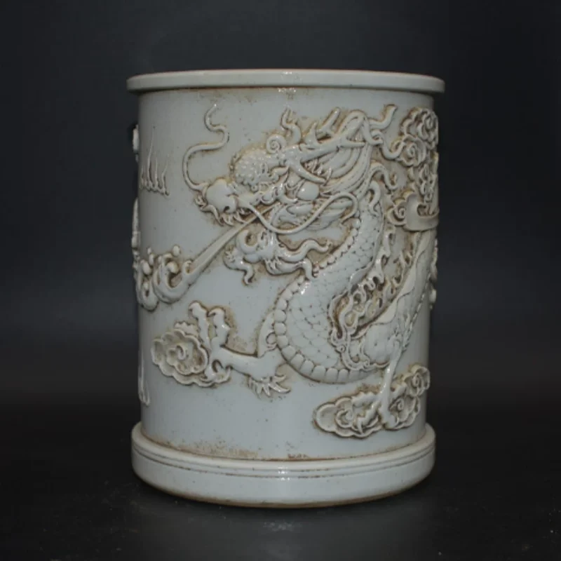 Antique porcelain relief dragon pattern pen holder brush pot home study desktop decoration folk art collection handicraft
Antique porcelain relief dragon pattern pen holder brush pot home study desktop decoration folk art collection handicraft