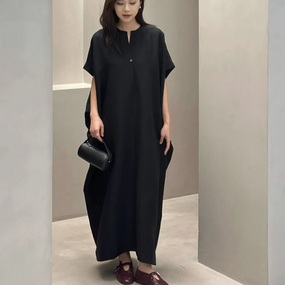Half Placket Round Neck Oversized Loose Mulberry Silk and Wool Blend Extended Sleeveless Dress
Half Placket Round Neck Oversized Loose Mulberry Silk and Wool Blend Extended Sleeveless Dress
