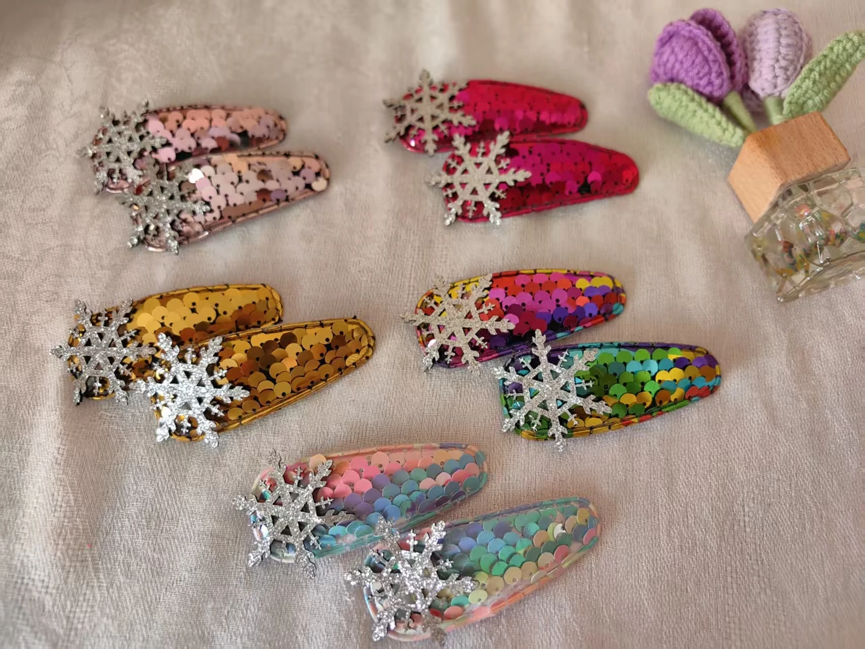 2PCS Snowflake Hair Clips Beads Of Sequins Hair Accessories Modern Cool Personality Fashion Party Shining Creativity Unique
2PCS Snowflake Hair Clips Beads Of Sequins Hair Accessories Modern Cool Personality Fashion Party Shining Creativity Unique
