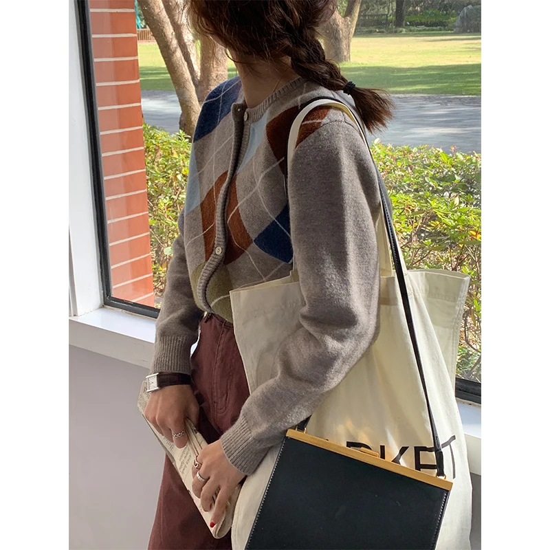 Women's Knitted Cardigan Spring 202 Retro round Ne Plaid Small Size Sweater Outerwear Korean Sle Commute Pattern Long Sl...
Women's Knitted Cardigan Spring 202 Retro round Ne Plaid Small Size Sweater Outerwear Korean Sle Commute Pattern Long Sl...