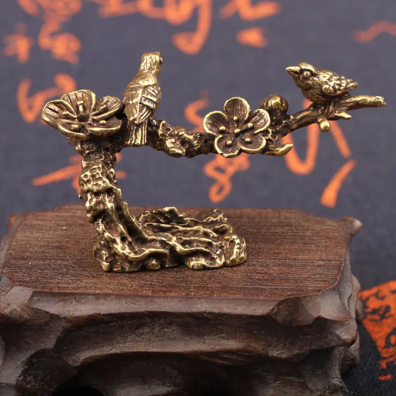 Antique miscellaneous collection bronze bird statue ornament incense reflux tabletop tea pet decoration classical crafts
Antique miscellaneous collection bronze bird statue ornament incense reflux tabletop tea pet decoration classical crafts
