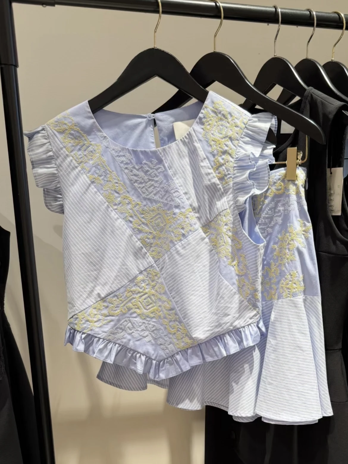 Spring Summer Blue Style Shirt Skirt Set HEIDD CP2026 Lace Trim Patchwork Two-Piece Women's Fashion Ensemble
Spring Summer Blue Style Shirt Skirt Set HEIDD CP2026 Lace Trim Patchwork Two-Piece Women's Fashion Ensemble