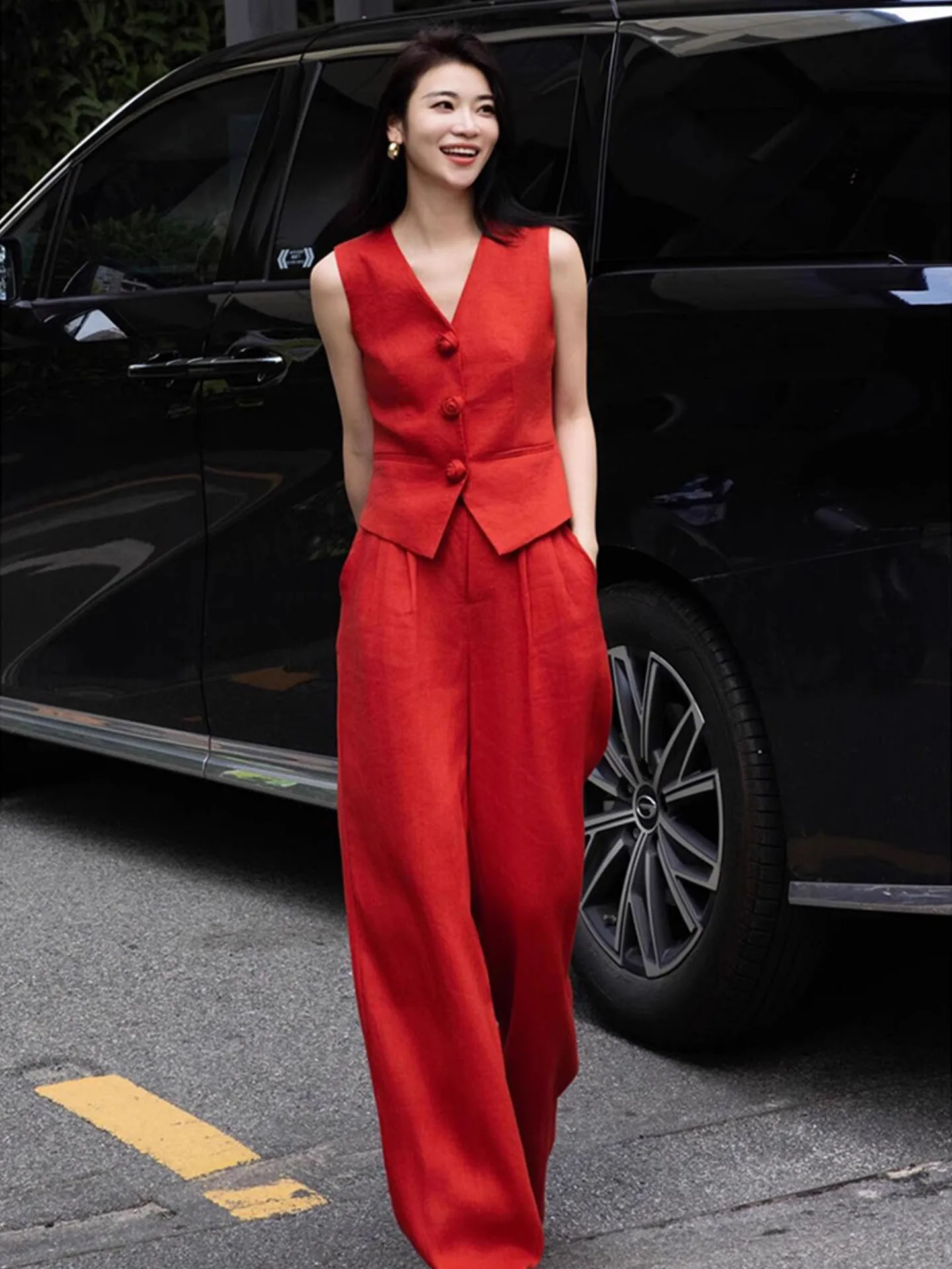 Ele Red Vest Wide Leg Pants Two Piece Set Summer Faionable Women's Clothing Suitable for Ages 25-35 Brand Single Court
Ele Red Vest Wide Leg Pants Two Piece Set Summer Faionable Women's Clothing Suitable for Ages 25-35 Brand Single Court