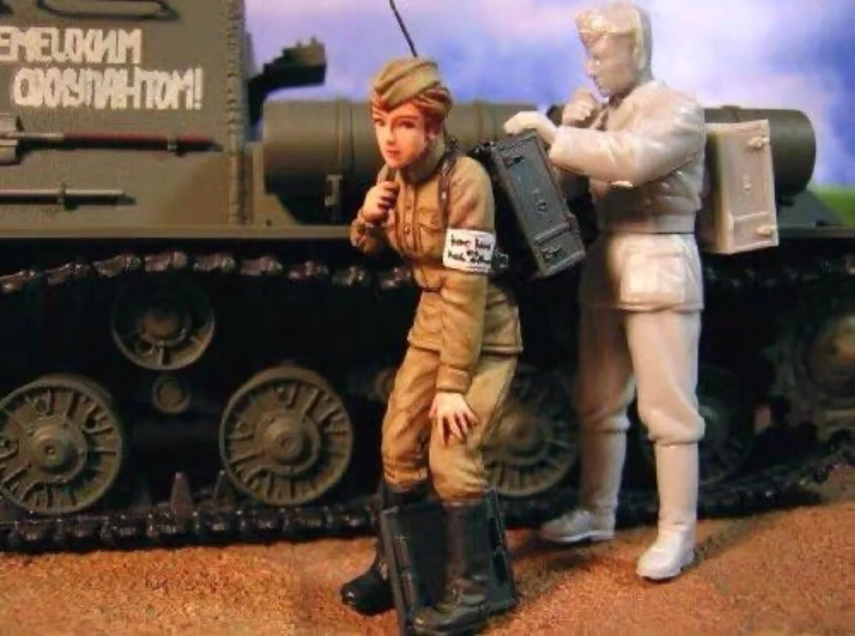1/35 Scale Resin Figure Assembly Model Kit East Square Camp Communications Soldier 2Figures Unassembled Unpainted Free Shipping
1/35 Scale Resin Figure Assembly Model Kit East Square Camp Communications Soldier 2Figures Unassembled Unpainted Free Shipping