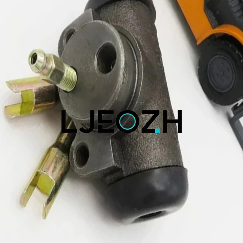 For Forklift Truck Accessories Brake Cylinder Brake Cylinder 52-11105-52100-WH TCM/ATF 2-3T (Supporting) Original Accessories
For Forklift Truck Accessories Brake Cylinder Brake Cylinder 52-11105-52100-WH TCM/ATF 2-3T (Supporting) Original Accessories