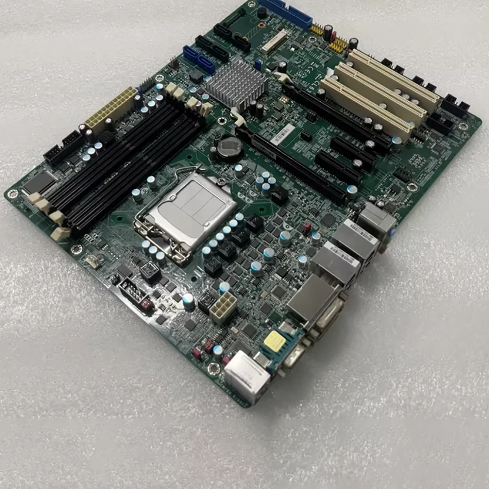 Промышленная материнская плата CL630 с двумя сетевыми портами
Промышленная материнская плата CL630 с двумя сетевыми портами