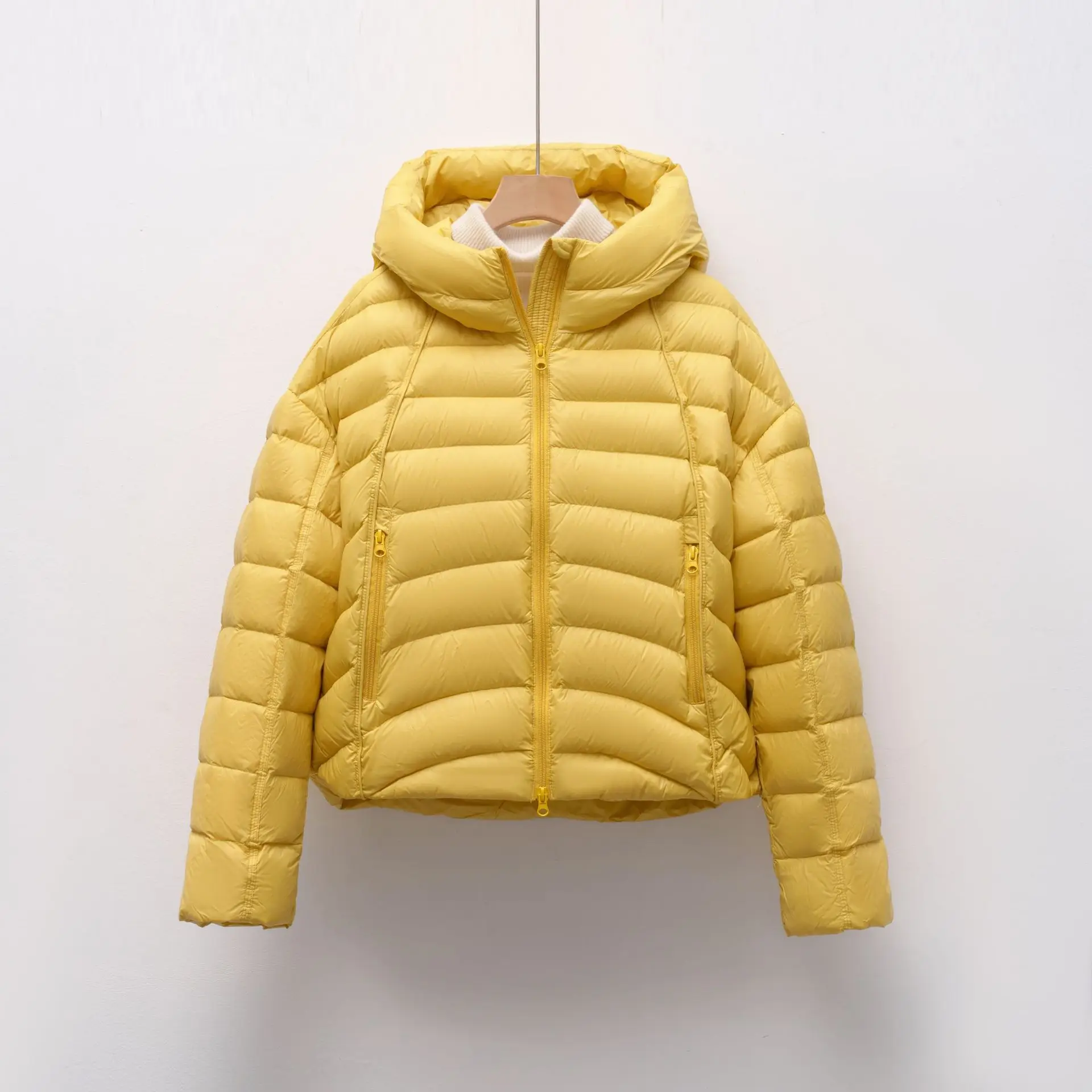 Winter Simple Short Style Puff Parka Rib Hoodie Coat Women New 90% White Down Duck Jacket for Women's
Winter Simple Short Style Puff Parka Rib Hoodie Coat Women New 90% White Down Duck Jacket for Women's