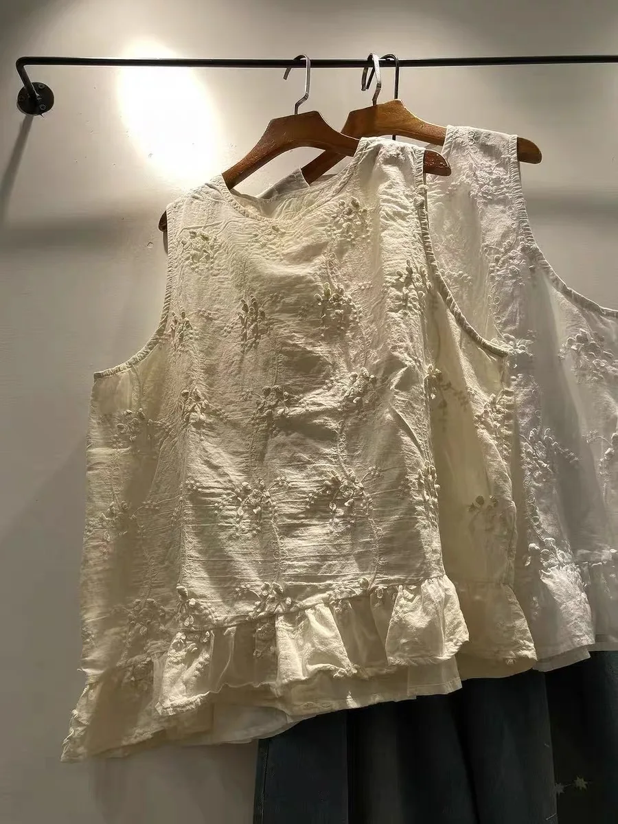 2026 Mori Girl Boho Floral Embroidered Tank Top for Women Summer Bohemian 100% Round Neck Ruffle Hem Sleeveless Blouse
2026 Mori Girl Boho Floral Embroidered Tank Top for Women Summer Bohemian 100% Round Neck Ruffle Hem Sleeveless Blouse