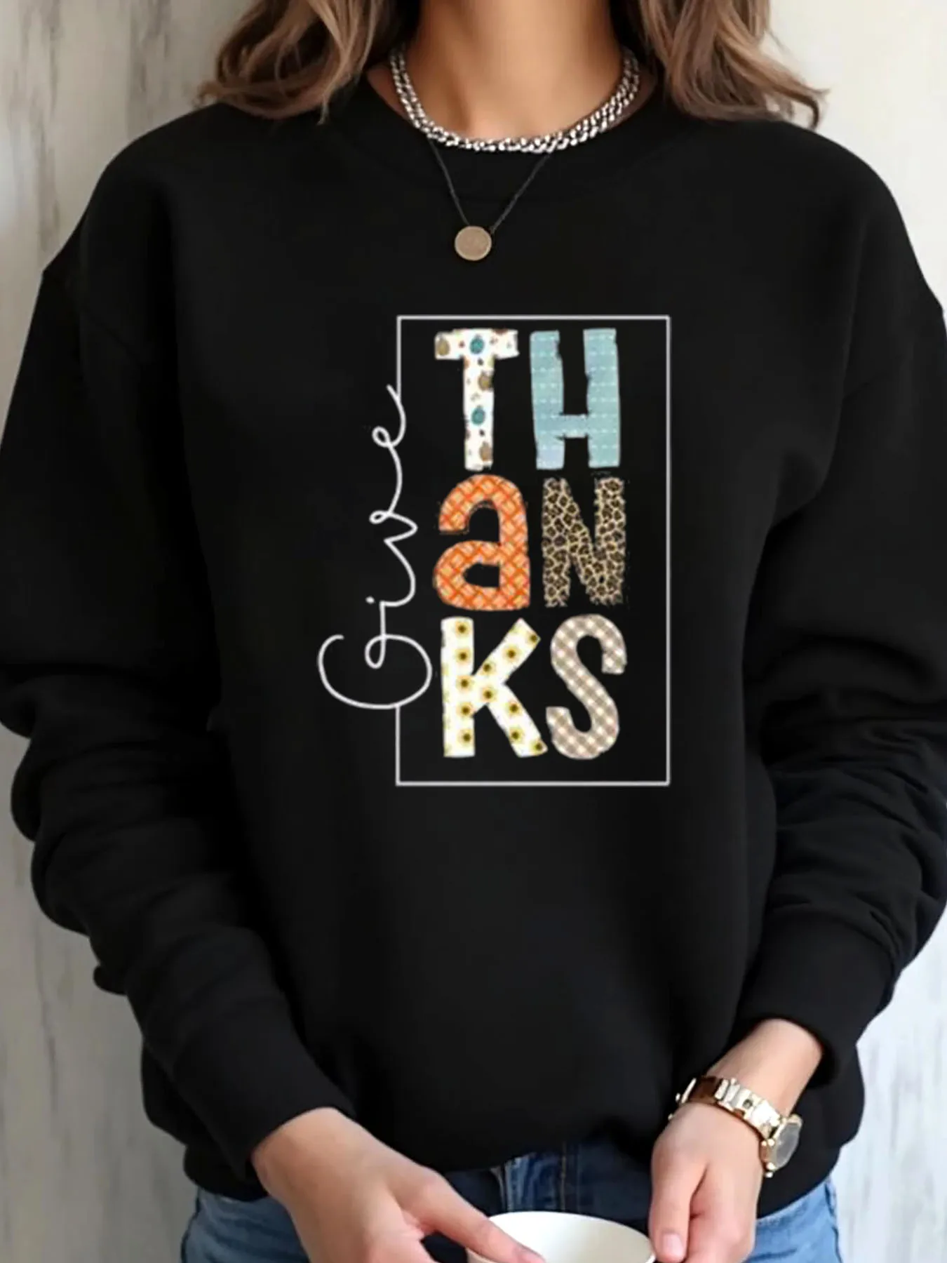 Женская толстовка больших размеров на День Благодарения, повседневная осенняя одежда с принтом «Спасибо»
Женская толстовка больших размеров на День Благодарения, повседневная осенняя одежда с принтом «Спасибо»