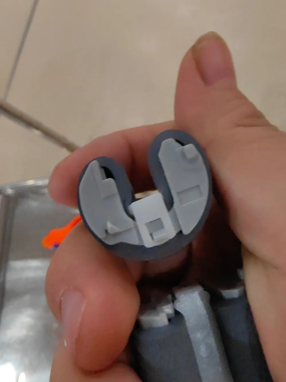 Tray 1 Pickup Roller RL2-0656-000 for HP M402 M403 M426 M427 M428 M429 M304 M305 M329 M404 M405 M501 M506 M507 M527 M528 1643
Tray 1 Pickup Roller RL2-0656-000 for HP M402 M403 M426 M427 M428 M429 M304 M305 M329 M404 M405 M501 M506 M507 M527 M528 1643